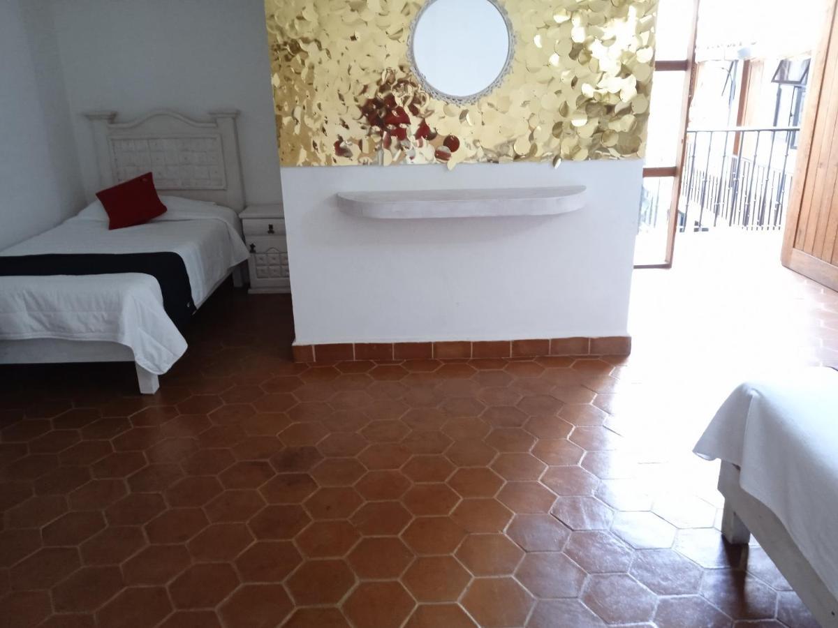 Hotel Valle Bonito, Valle De Bravo Exteriör bild